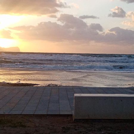 Casa Vacanze Chiara Terrasini Bagian luar foto