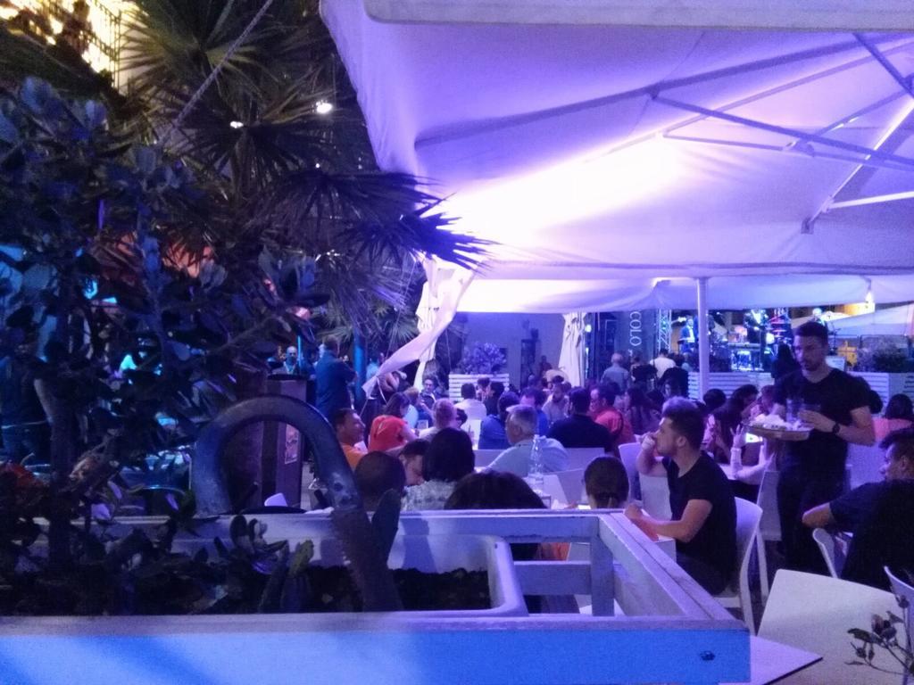 Casa Vacanze Chiara Terrasini Bagian luar foto