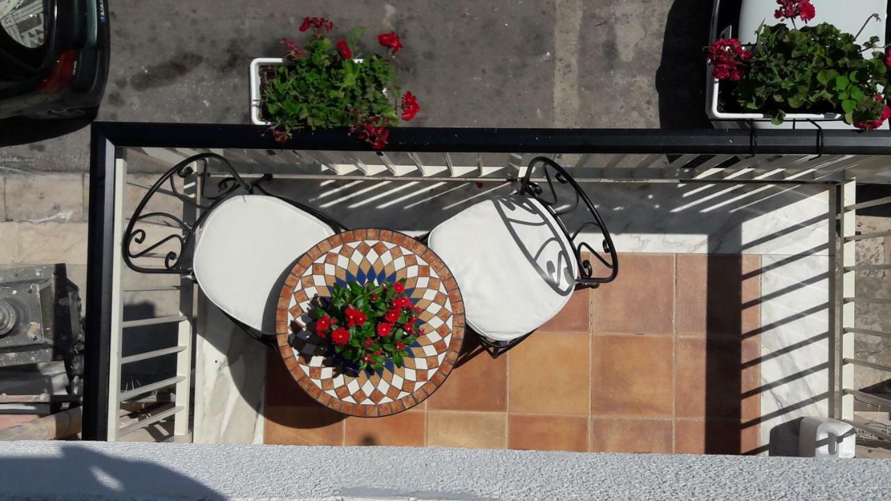 Casa Vacanze Chiara Terrasini Bagian luar foto
